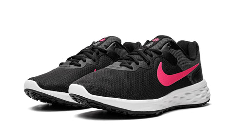 Womens Nike Revolution (Size 6 & 7 Only)